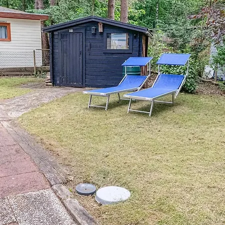 1 Bedroom Gorgeous Stacaravan In Kemp