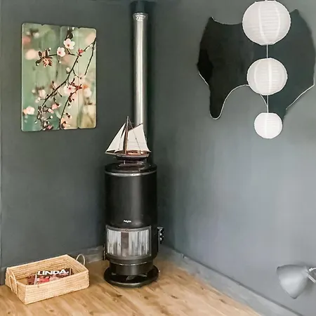 1 Bedroom Gorgeous Stacaravan In *