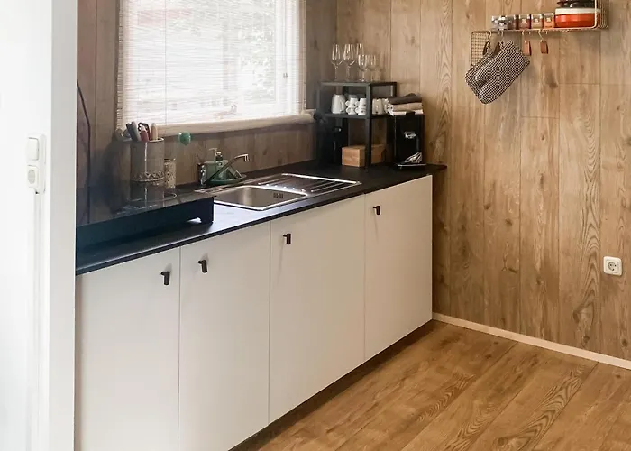 营地 Pet Friendly Stacaravan Hattemerbroek